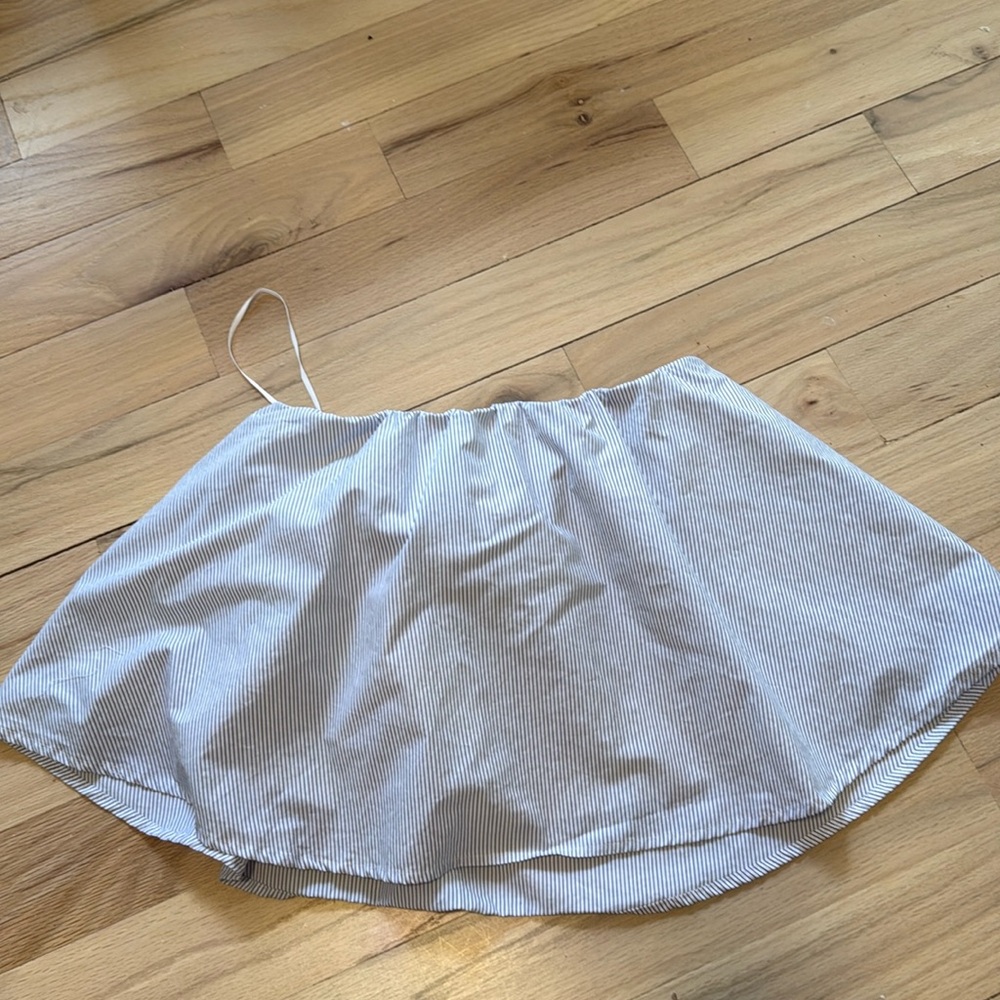 Aritzia strapless top